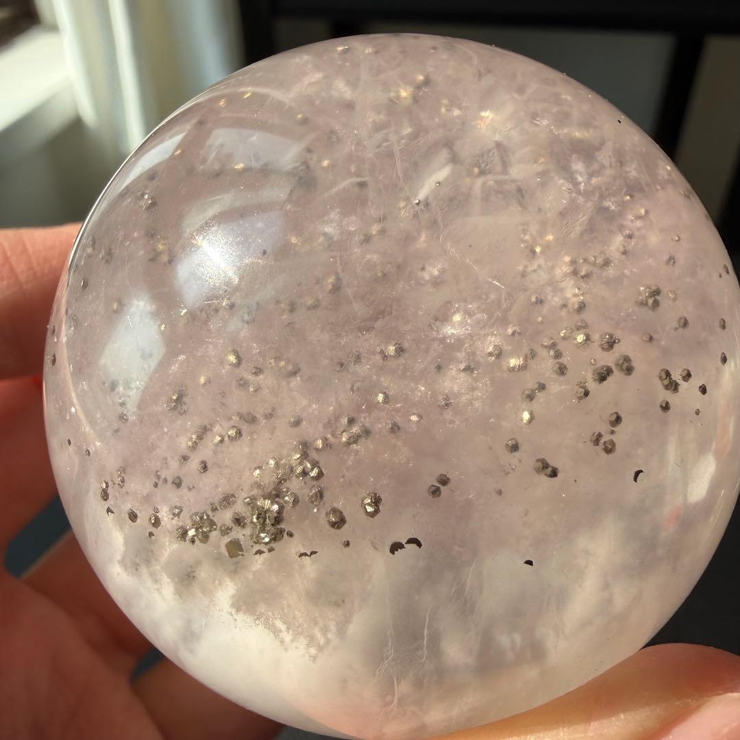 【masa様確認専用】天然石パイライト共生フローライトスフィアNO.021114