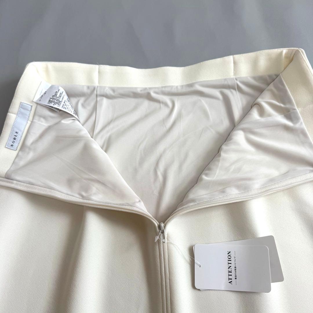 【新品タグ付き】NOBLE コンフォートジャージーライクタイトスカート 40