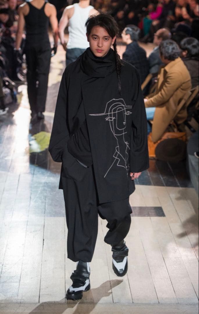 ヨウジヤマモト HOMME 16/17AW LOOK 17 リエ刺繍コート