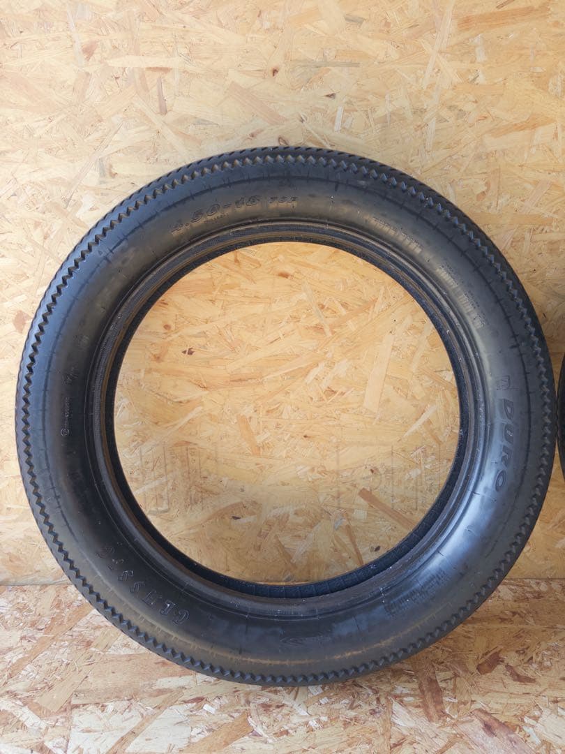 DURO CLASSIC タイヤ　2本