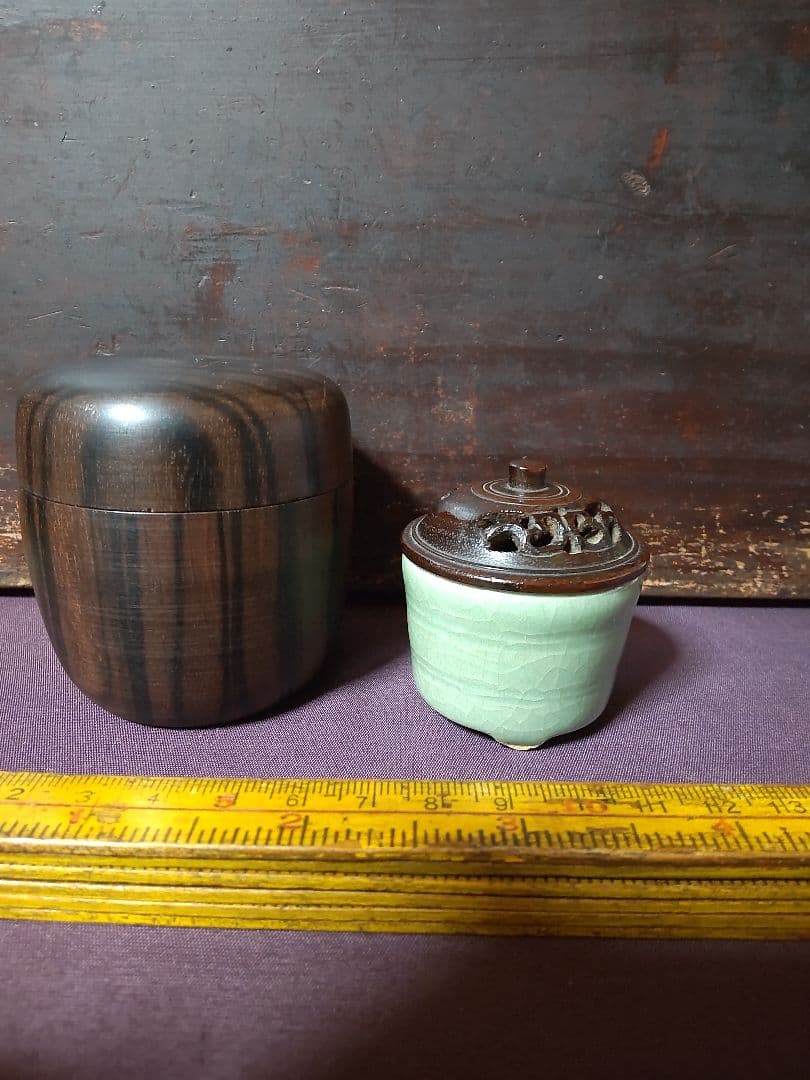 龍泉窯　青磁 陰刻 輪線 筒盃
