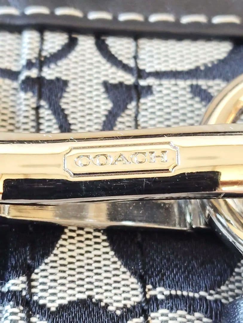 COACH　コーチ　ハンプトンズ　シグネチャー　トートバッグ　ハンドバッグ