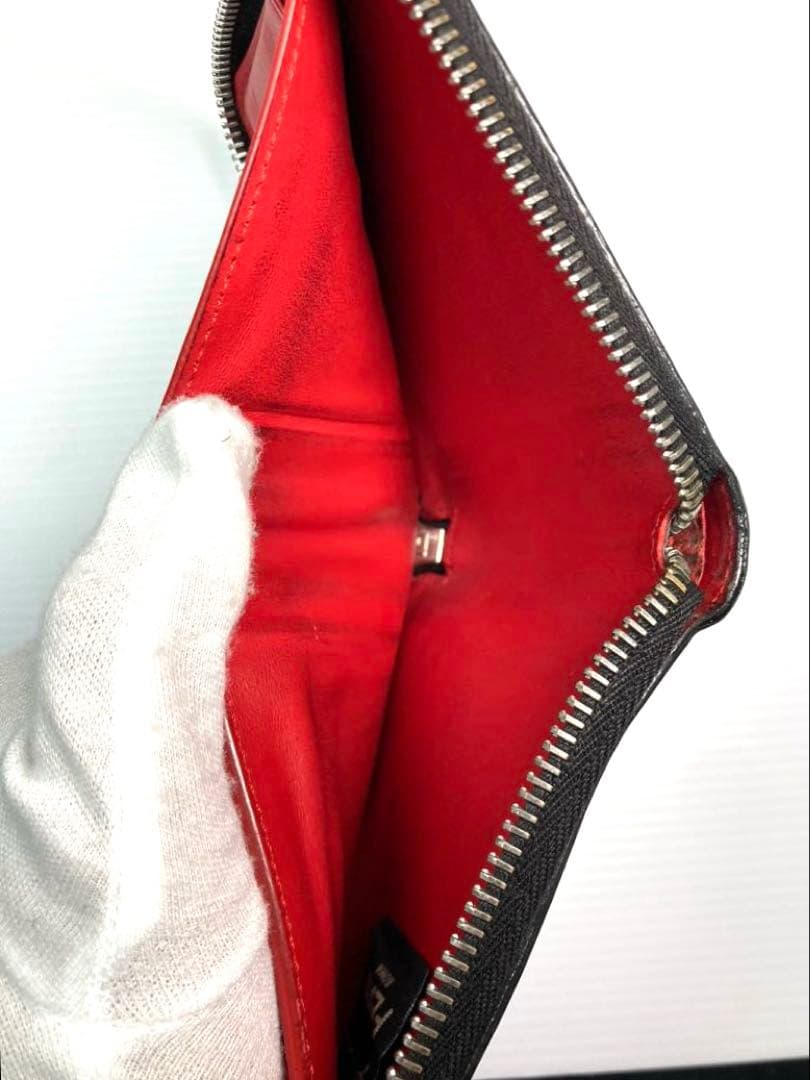 フェンディ　モンスター　バグズ アイ　レザー　ラウンドファスナー　二つ折り財布