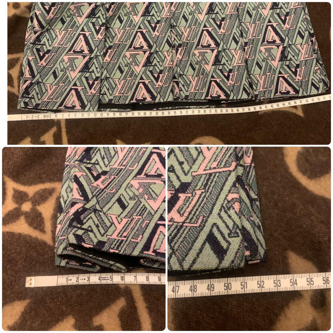 LOUIS VUITTON ルイヴィトン　スカート