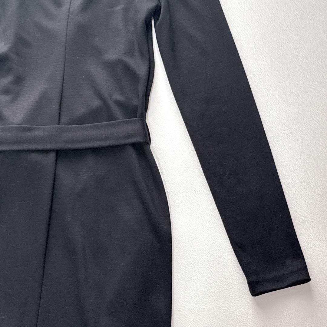 Salvatore Ferragamo ワンピース ウール 黒 カシュクール風