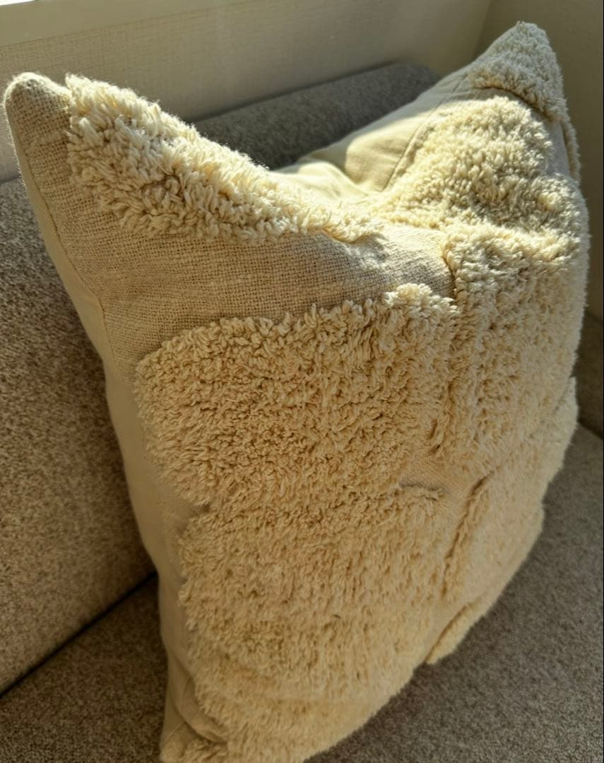 いつこ　Boconcept Tufted 2つ二万円 販売　袋付き