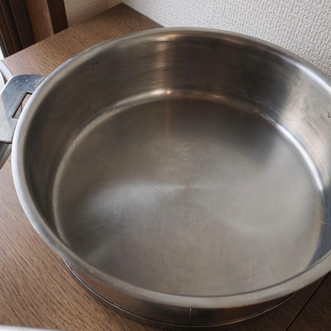 クリステル　CLISTEL両手鍋 20cm 蓋付き　ハンドル付き