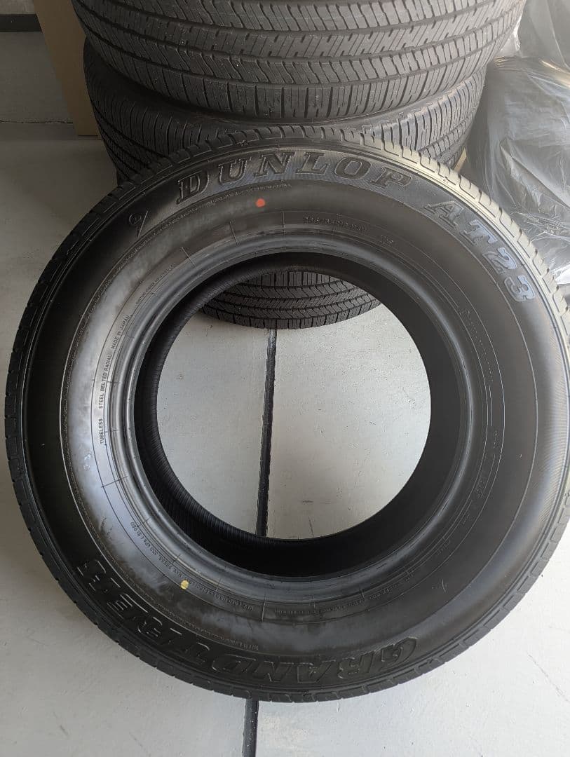 ランドクルーザー250 純正タイヤ　DUNLOP 265/65R18 新車外し