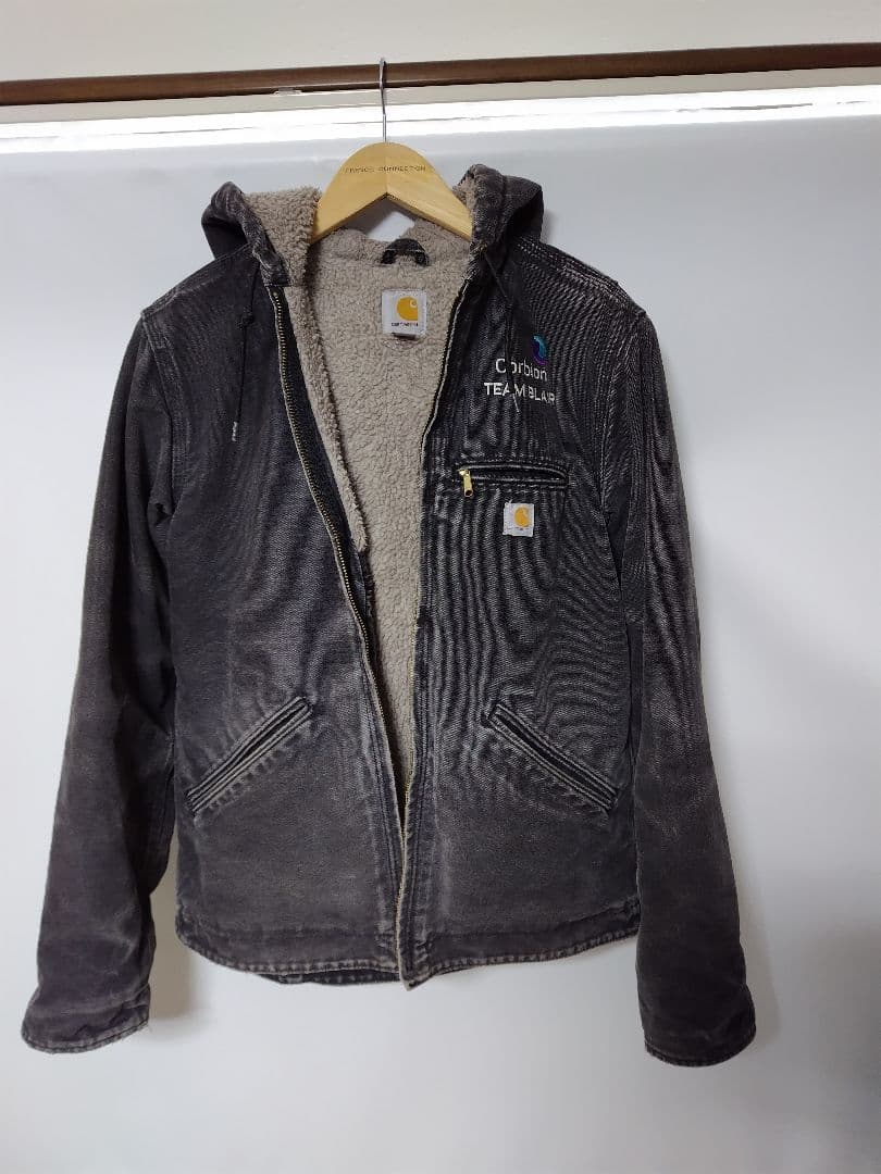 Carhartt シエラジャケット　黒フェード