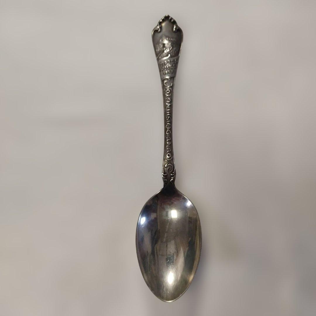 銀製。STERLING。シルバーSILVER。 スプーン。ワシントン山。約20g