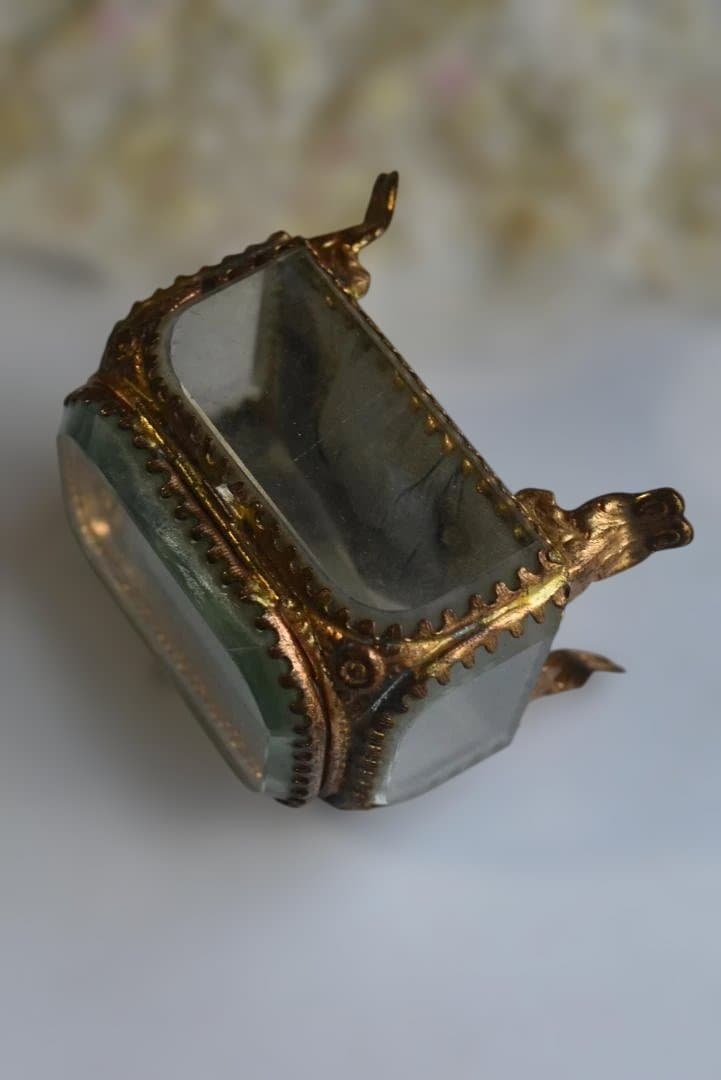 美品　ガラス宝石箱　ジュエリーボックス　　フランスアンティーク　べべルガラス
