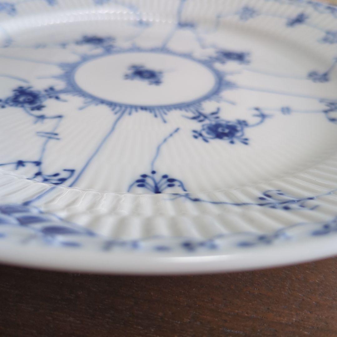 専用　ロイヤルコペンハーゲン　青い花模様の陶磁器皿 27.5cm