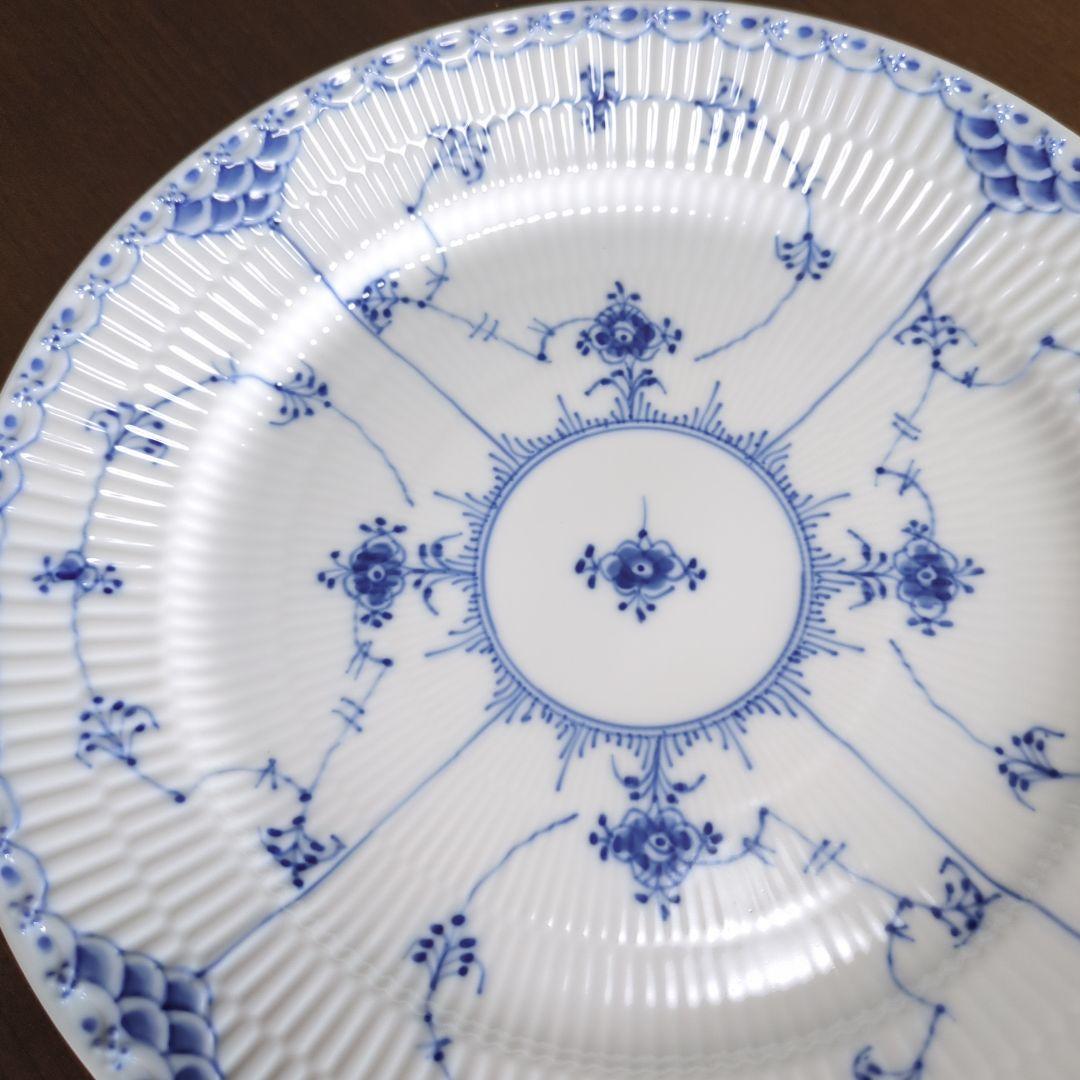 専用　ロイヤルコペンハーゲン　青い花模様の陶磁器皿 27.5cm