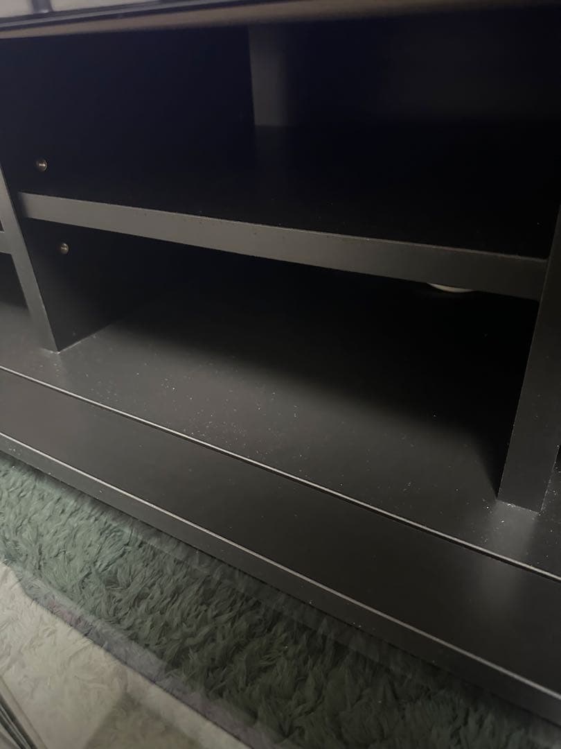 黒いモダンテレビ台