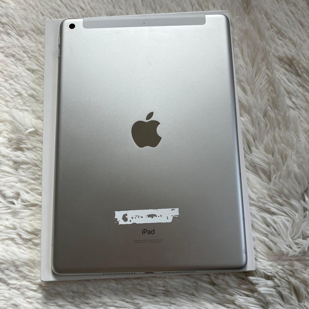 【人気端末】iPad 第8世代 128GB SIMフリー 【すぐ発送】