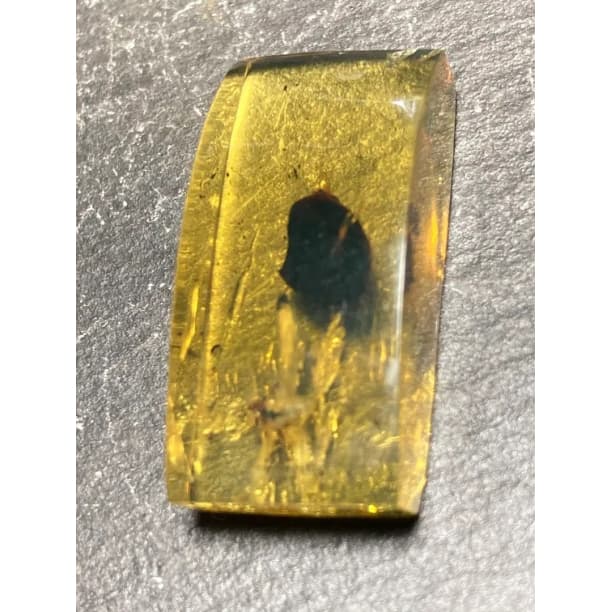 ブルーアンバー 虫入り 天然 琥珀 天然石 パワーストーン