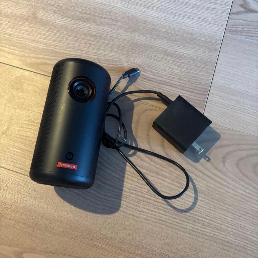 NEBULA プロジェクター 本体 充電器付き 黒