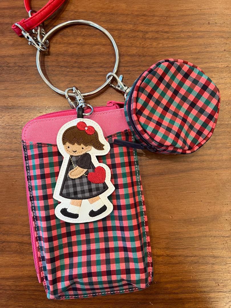 【familiar】スマホ　ショルダー