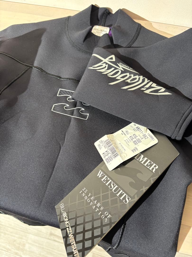 BILLABONG ウェットスーツ 黒　新品　M