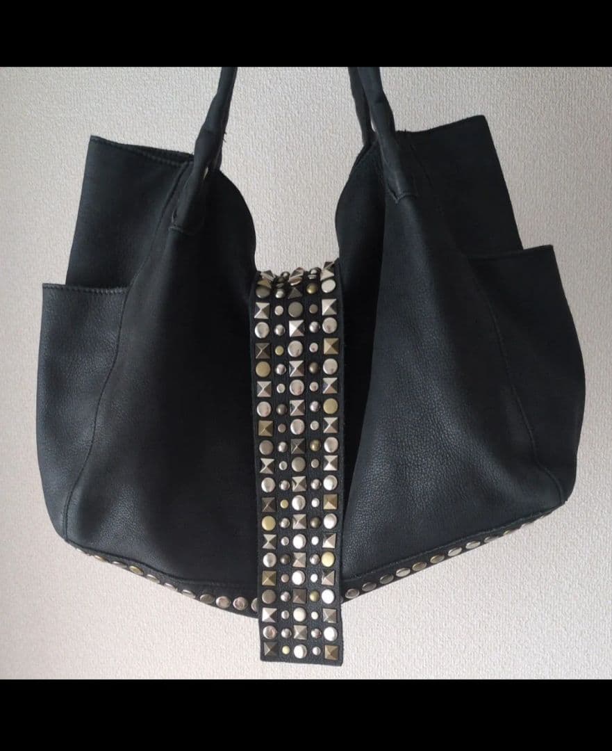 TRES トレ　レザーバッグ スタッズ レザー ハンドバッグ　Y2K 希少　人気