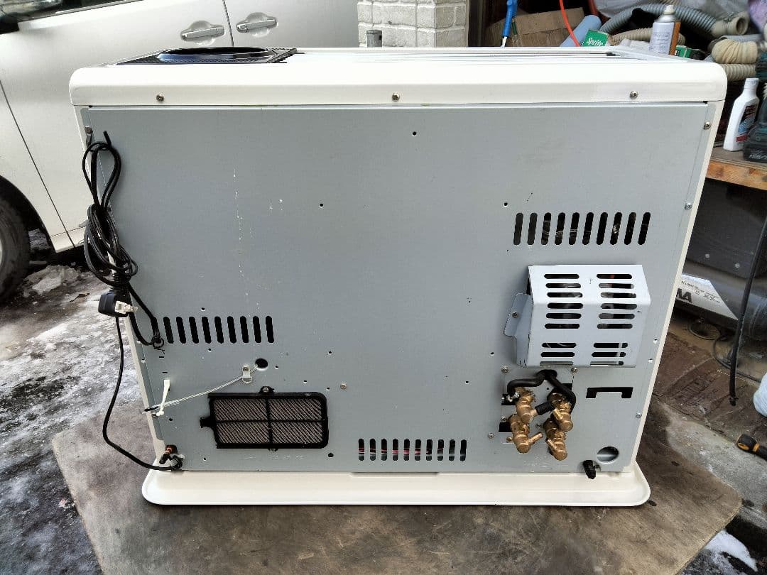 取り切れない傷汚れあり引き取り及び近郊配達限定出品床暖石油ストーブ20年式中古品