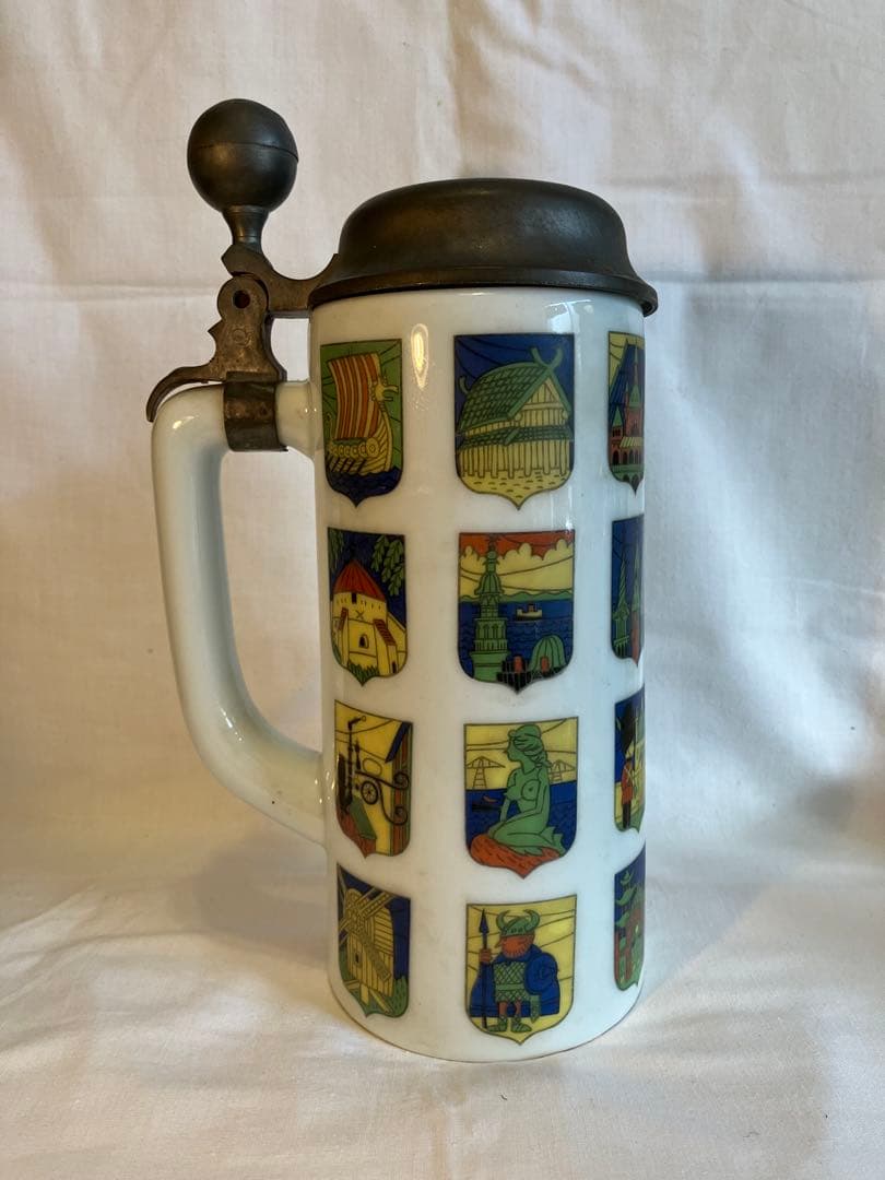 サントリービール武蔵野工場竣工記念ビールジョッキ　1963年　柳原良平イラスト