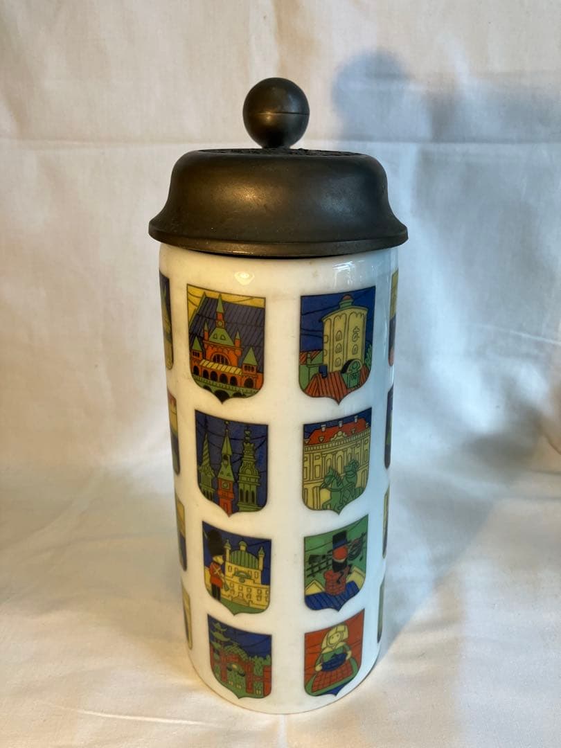 サントリービール武蔵野工場竣工記念ビールジョッキ　1963年　柳原良平イラスト