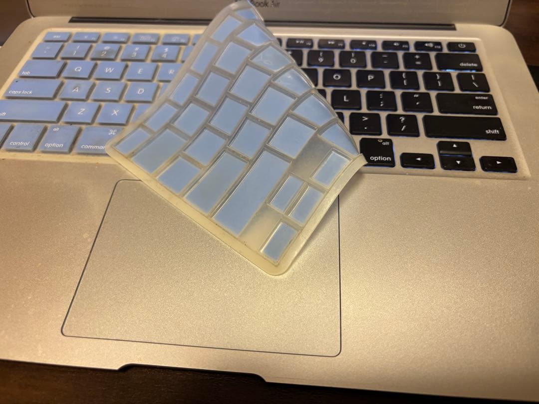 MacBookAir13 Earlyメモり8 SSD 250GB Core i5