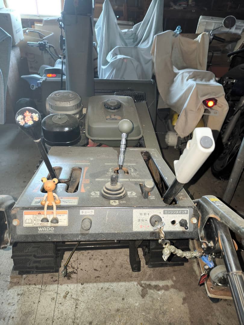 【岩手県】【戦闘力高そう】除雪機　WADO SS980 ミリタリー