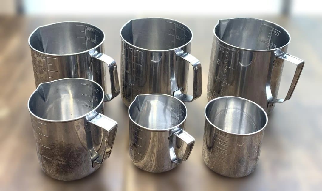 ステンレス製 キッチンポット1個＋軽量カップ 2ℓ×3・1ℓ×1・500ml×2