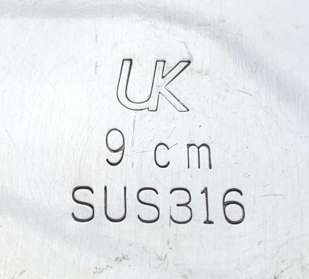 ステンレス製 キッチンポット1個＋軽量カップ 2ℓ×3・1ℓ×1・500ml×2