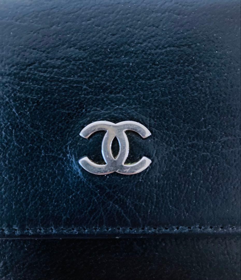 CHANELココマーク二つ折り財布ブラックリペア済み