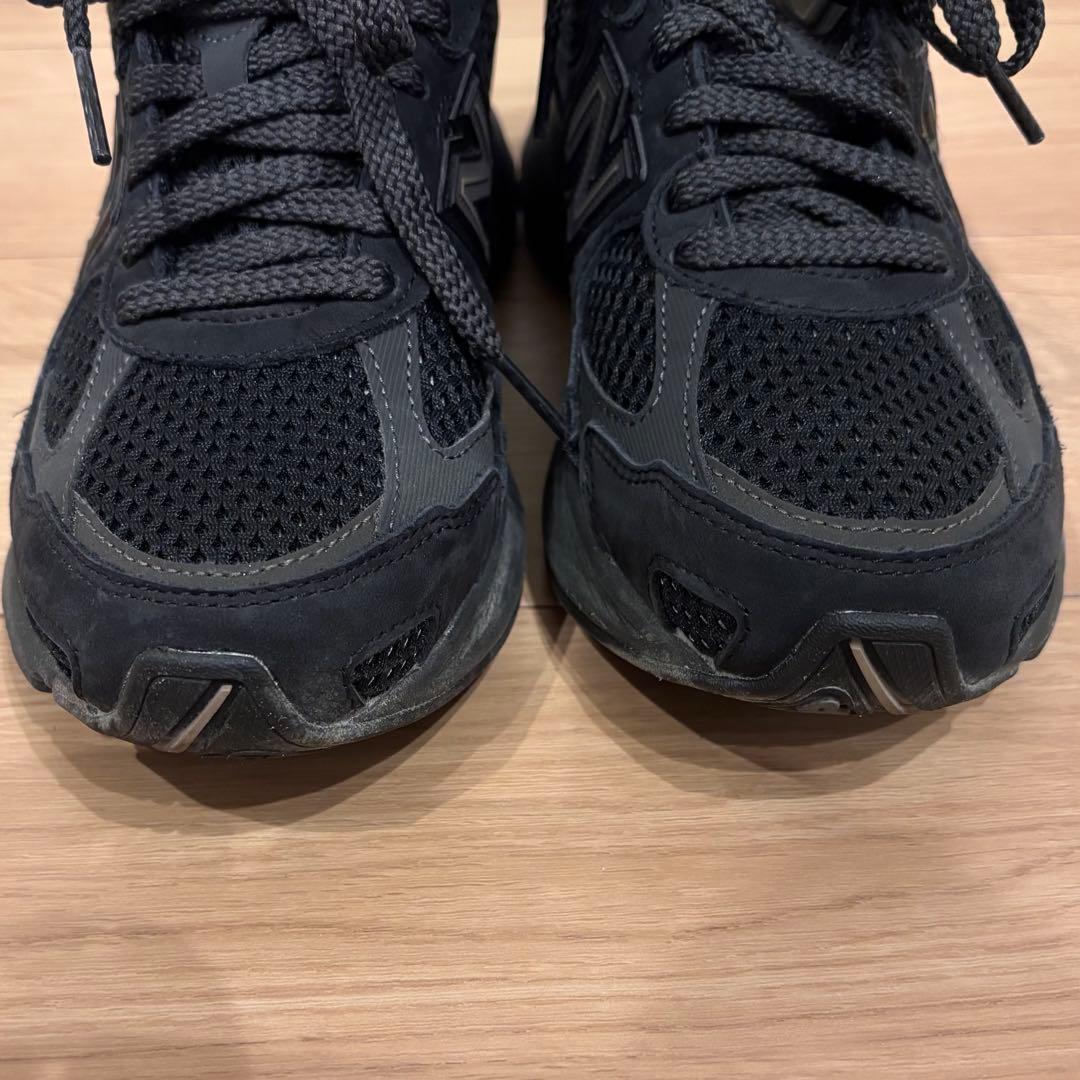 New Balance ブラック スニーカー Abzorb2010