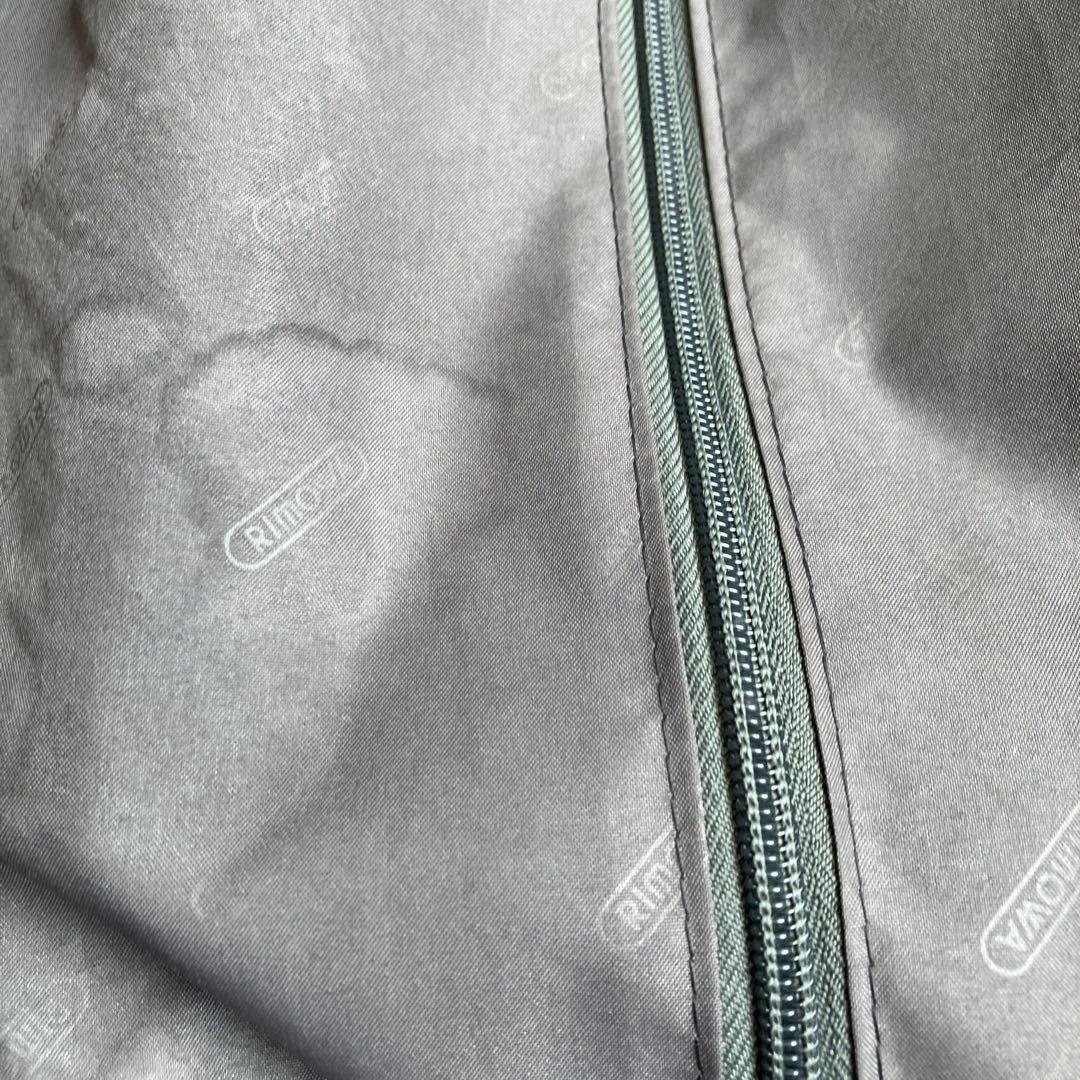 RIMOWA ブラック キャリーケース　Sサイズ　機内持ち込み　黒　4輪