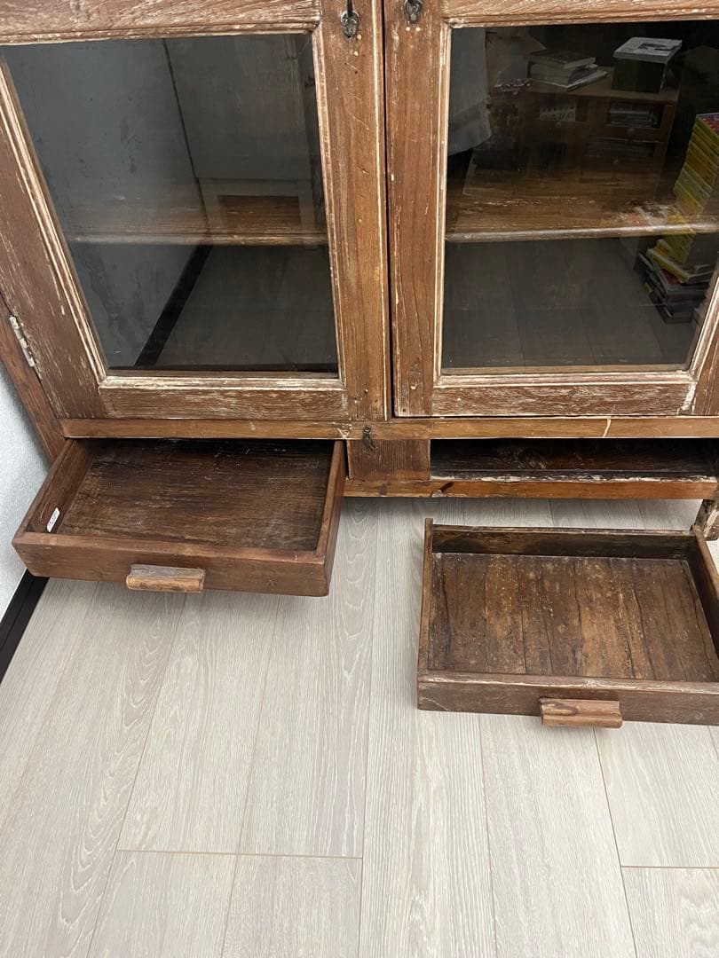 オールドメゾン　ヴィンテージ アンティーク　シェルフ　キャビネット