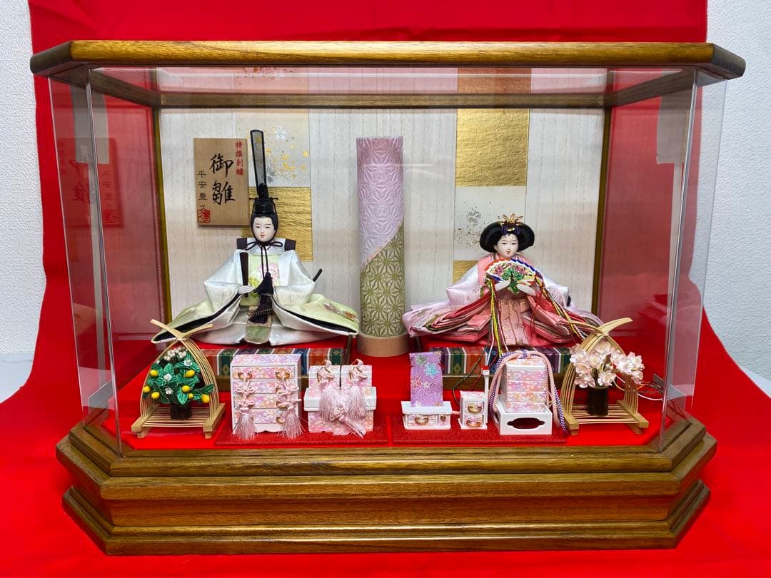 平安豊久　雛人形アクリルケース入り親王飾り・間口約５８×奥行約３２×高さ約３８㎝