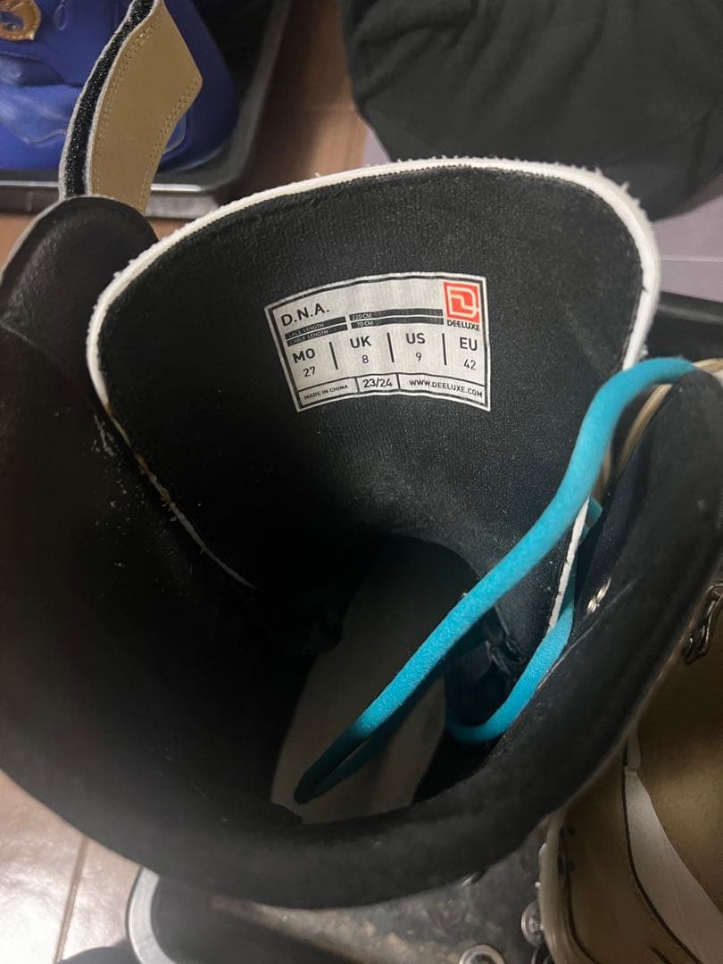 DEELUXE スノーボードブーツ ホワイト/ベージュ/