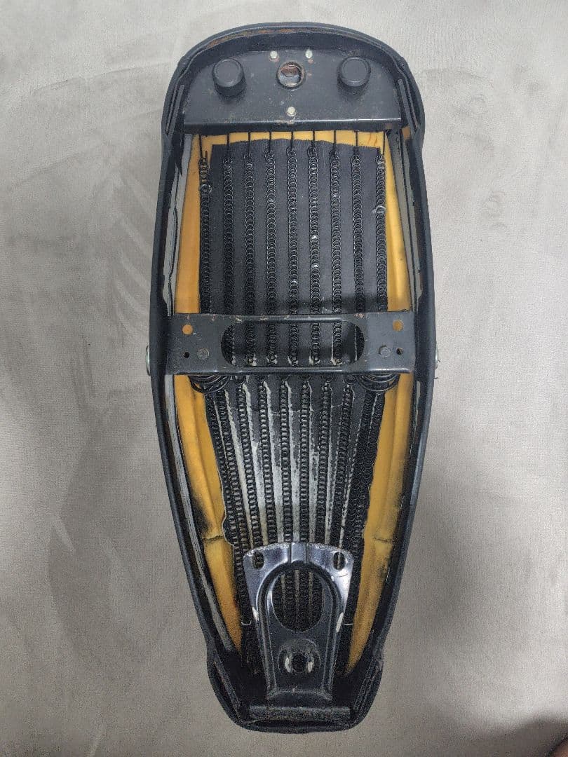 ラージベスパ用　純正風シート