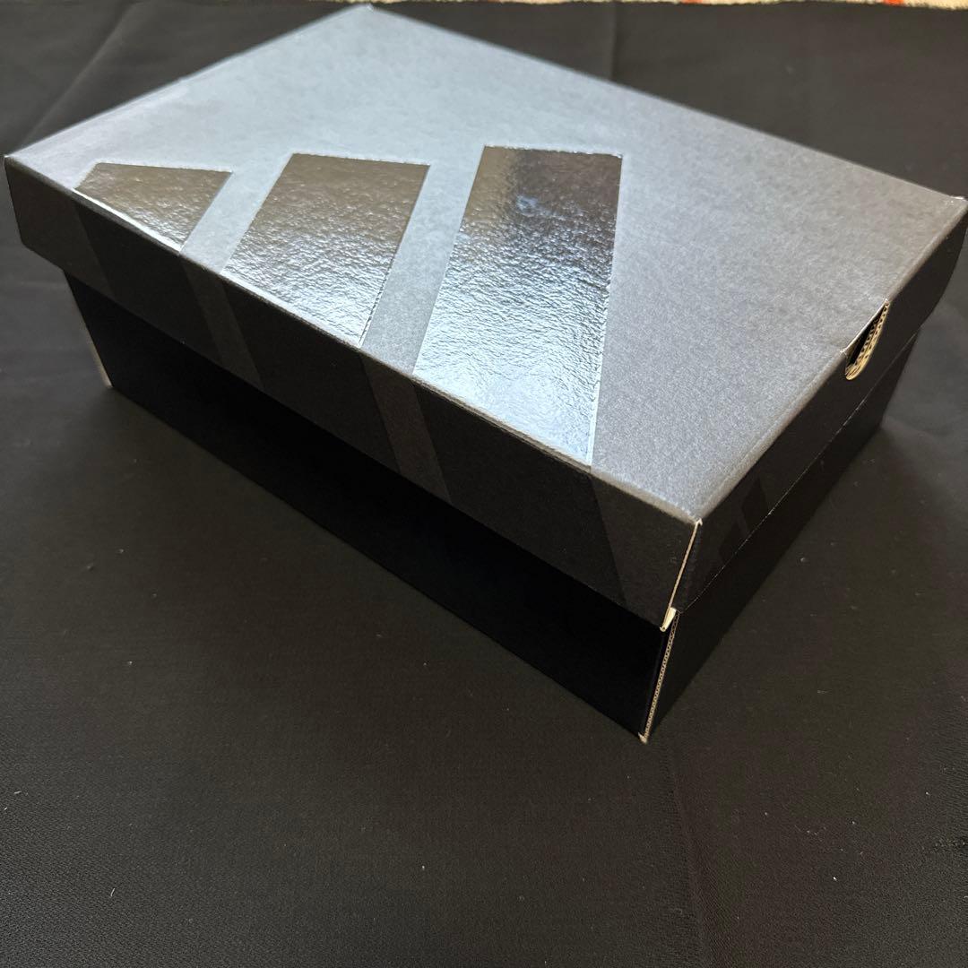 アディダス　プレデター新作　エリートAG 23cm 超美品