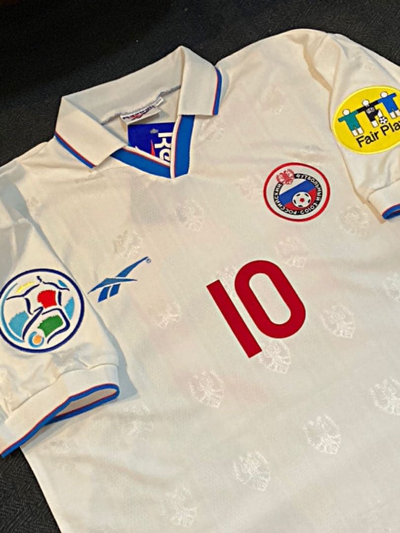 サッカー ユニフォーム ロシア代表