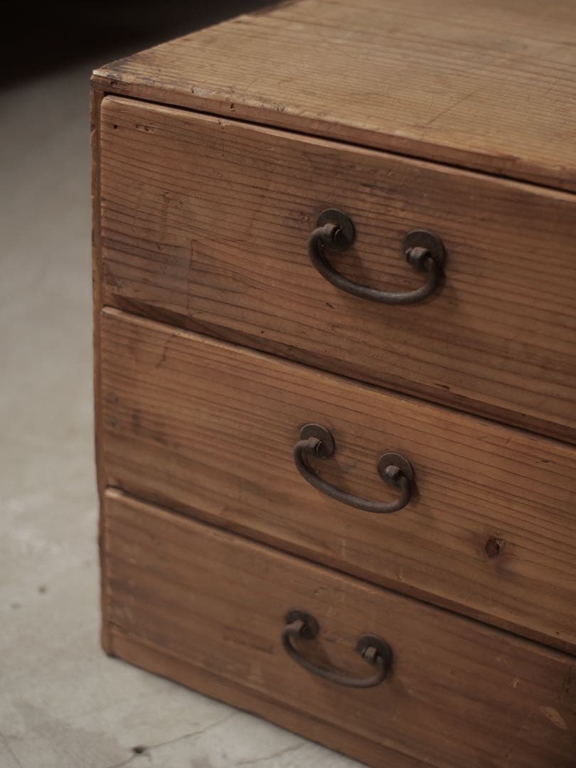 三杯　マス目　抽斗　小引き出し　小抽斗　古家具　古道具　アンティーク　昭和レトロ