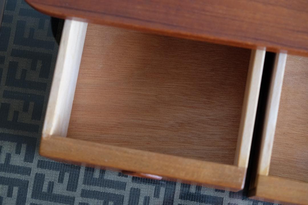 北欧ビンテージ 家具 ウォールシェルフ チェア ウェグナー チーク 飾り棚 什器