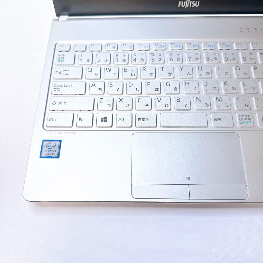 必見❤️Windows11❤️軽量薄型❤️新品SSD❤️面倒な設定済み❤️動画編集など❤️