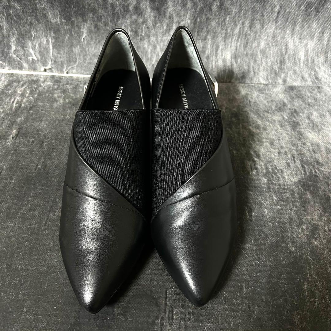 美品　ISSEY MIYAKE×UN レザーシューズ　切替　37 ブラック