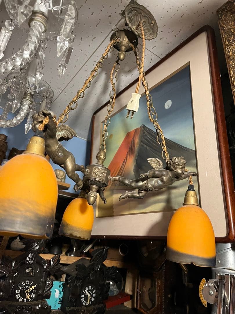 イギリスアンティークライト、エンゼェル吊り下げライト、天使シャンデリア 真鍮製