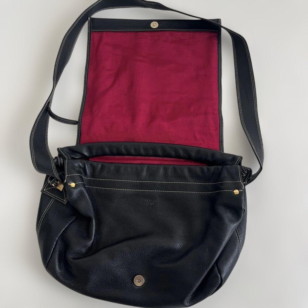 ジバンシィ GIVENCHY ショルダーバッグ レザー