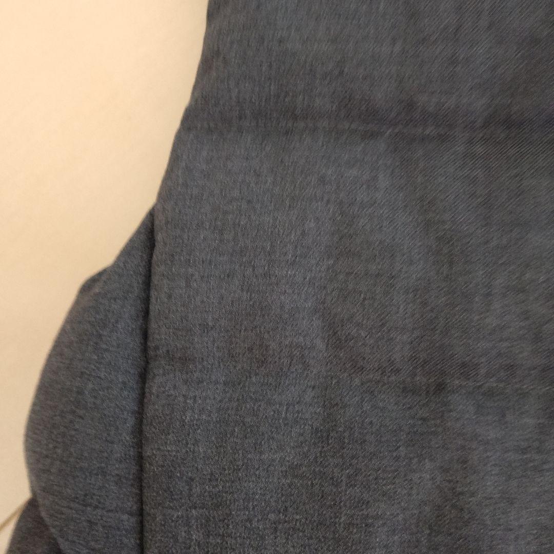 R高橋リタ　ダークグレー ダウンベスト