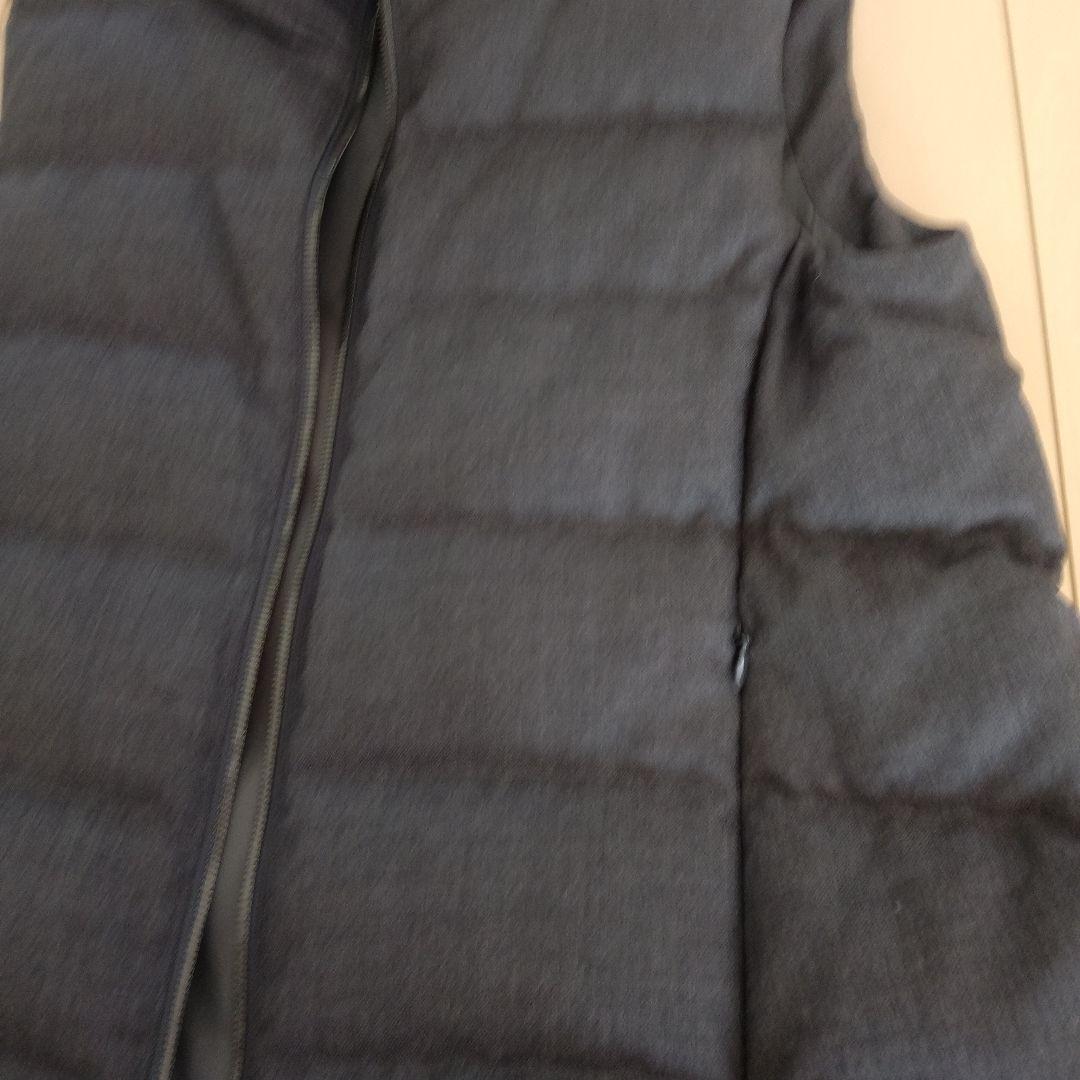 R高橋リタ　ダークグレー ダウンベスト