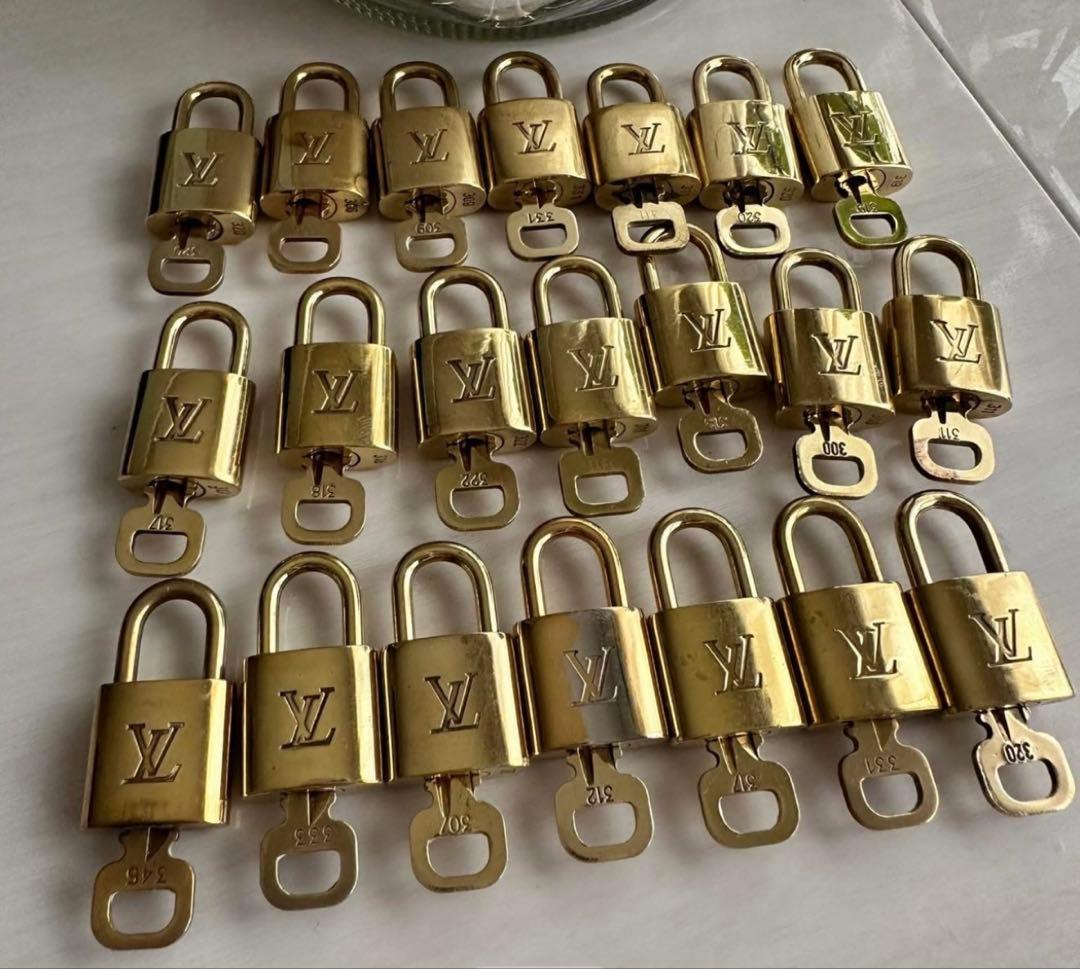 Louis Vuitton モノグラム ポーチセット