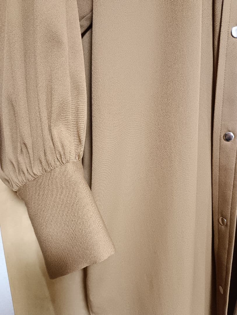 未使用品 support surface ワンピース　キャメル